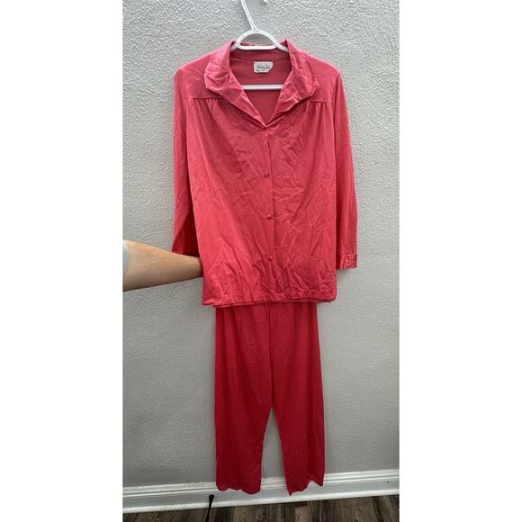 Vanity Fair Womens Pajama Set Size Small Pink Long Sleeve Button Up Silky VTG - Picture 1 of 16